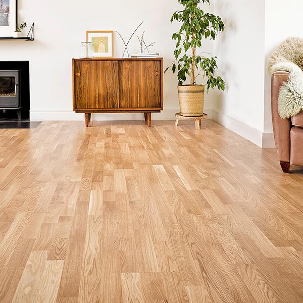 Home Choice Engineered European Rustic Oak Flooring 10mm x 207mm 3 Strip Natural Lacquered