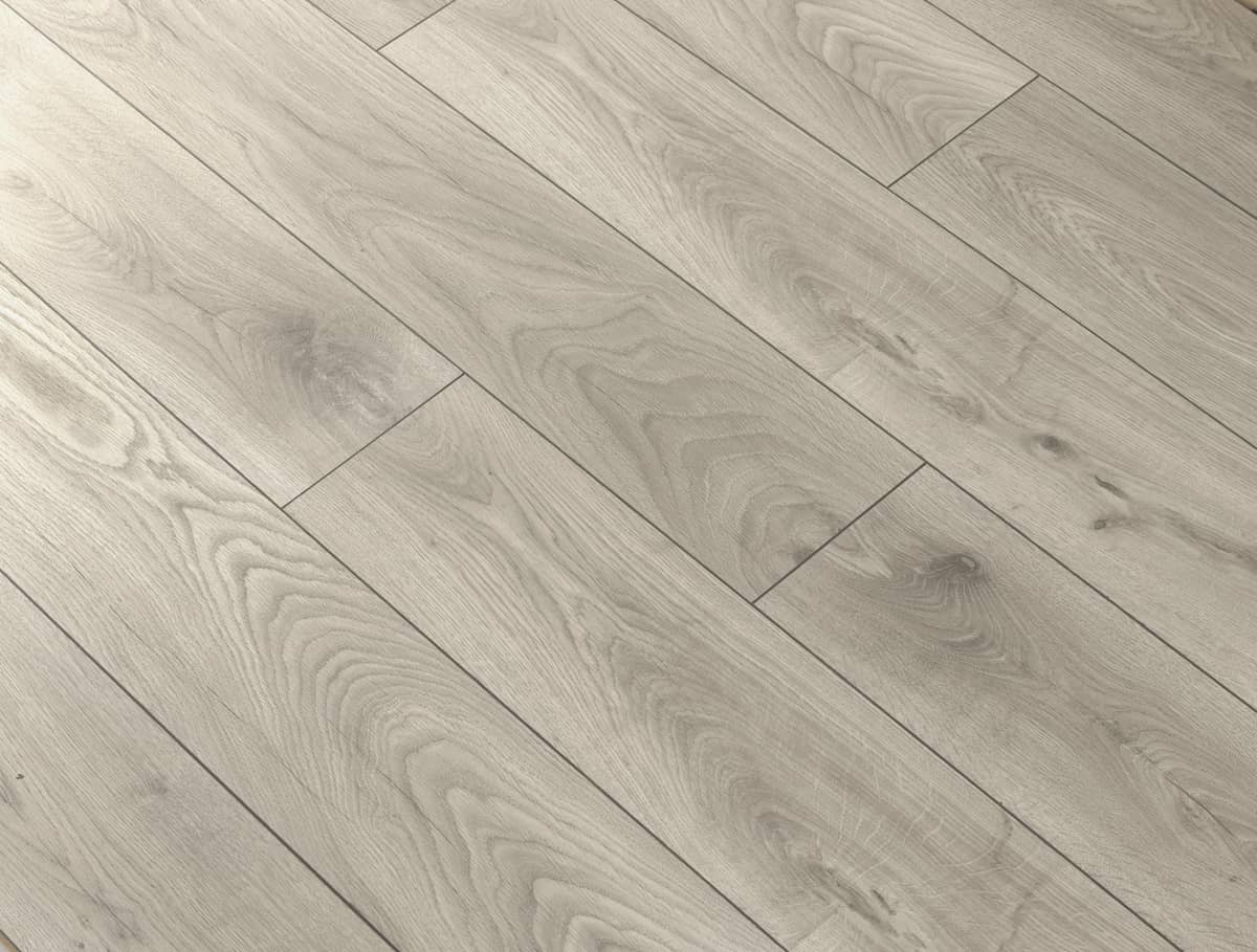 Aqualock 8mm Laminate Flooring Silver Oak