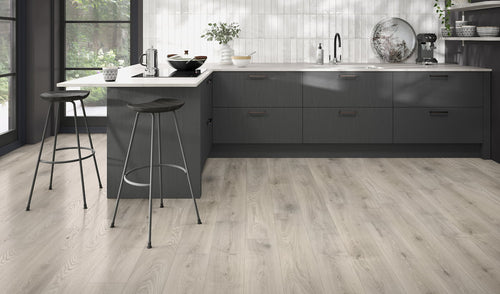 Aqualock 8mm Laminate Flooring Silver Oak