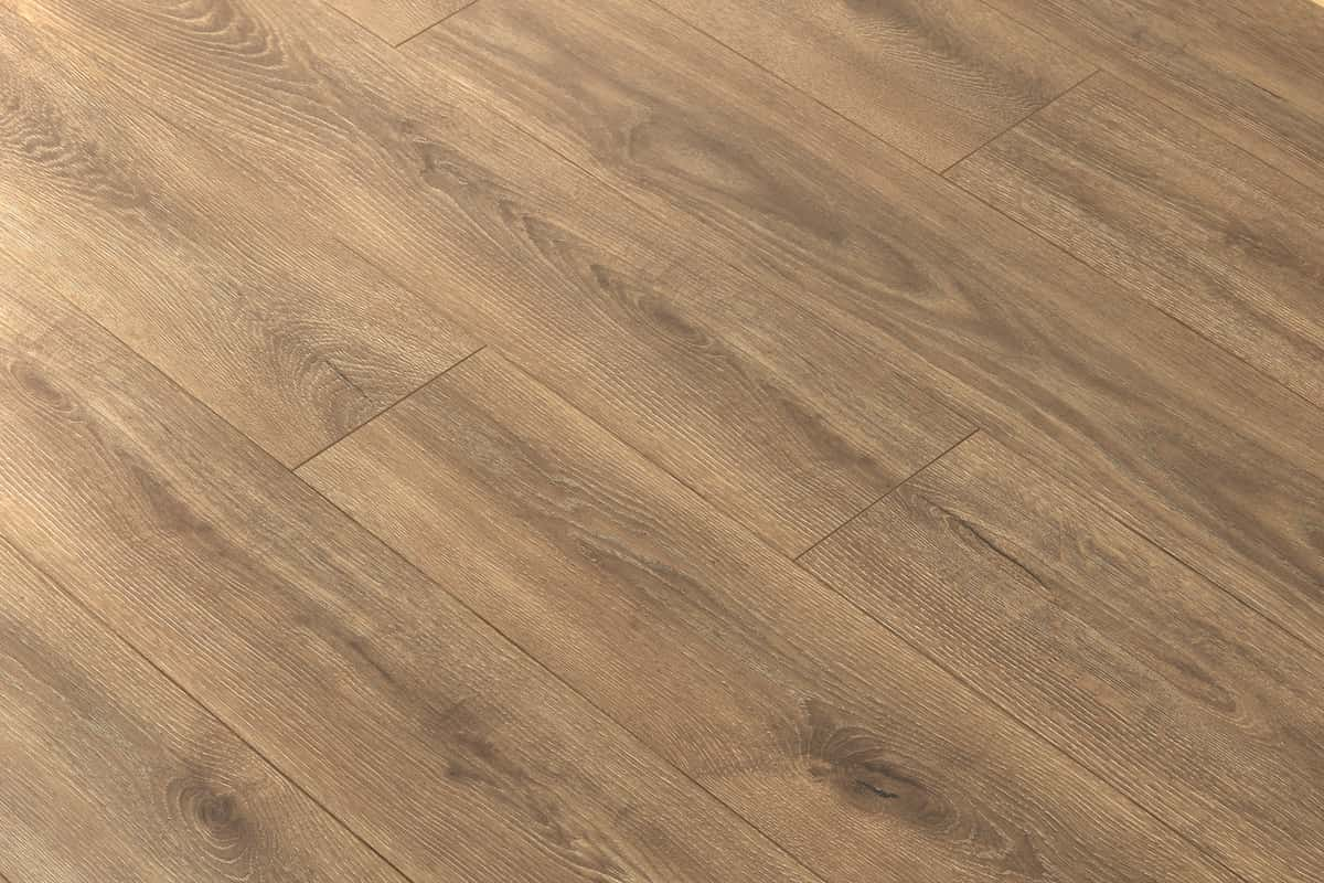 Aqualock 8mm Laminate Flooring Toffee Brown Oak