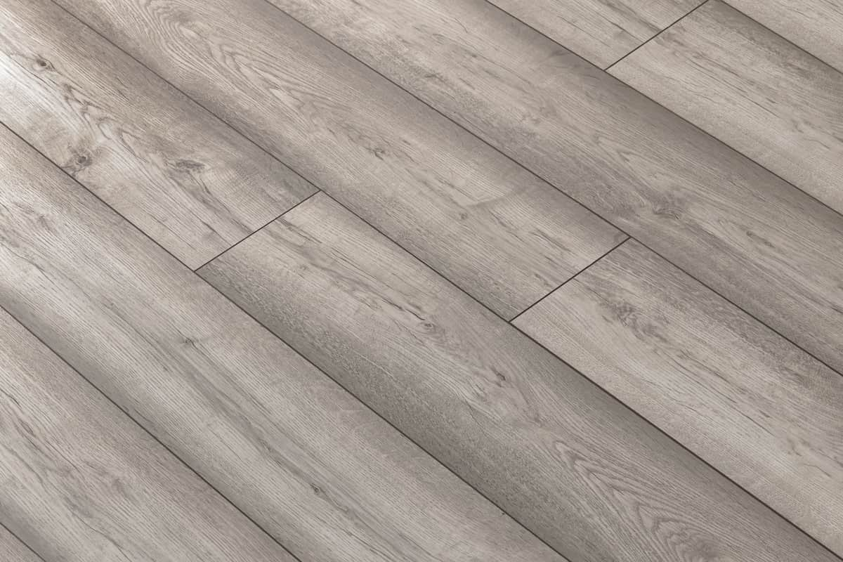 Series Woods 12mm Laminate Platinum Oak