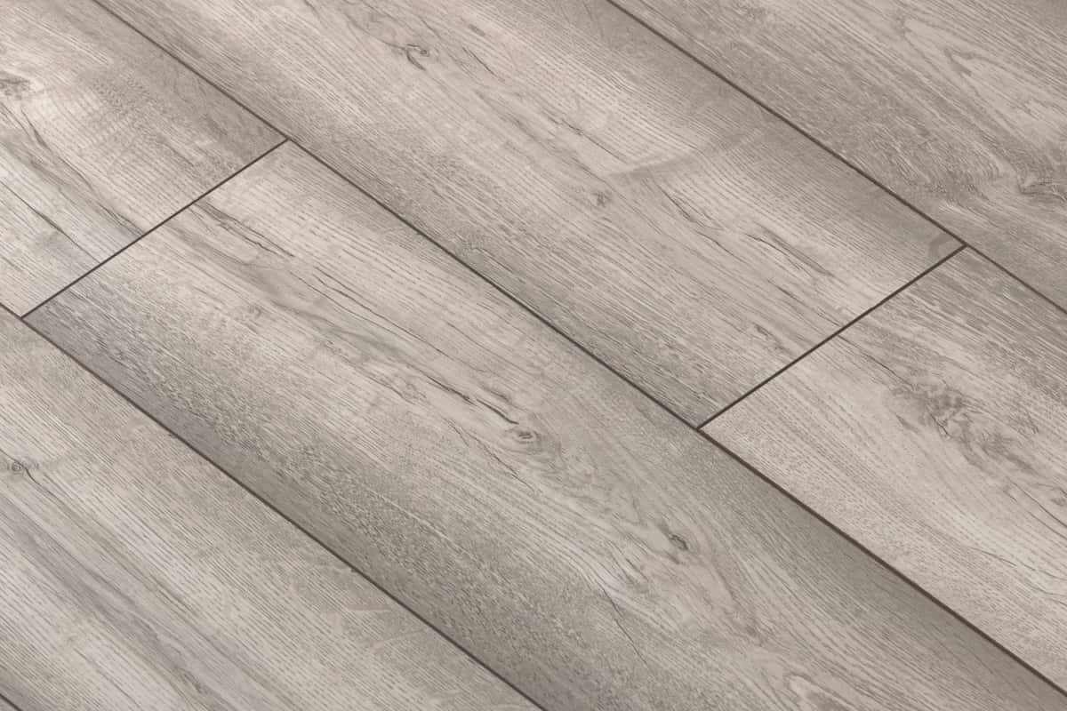 Series Woods 12mm Laminate Platinum Oak