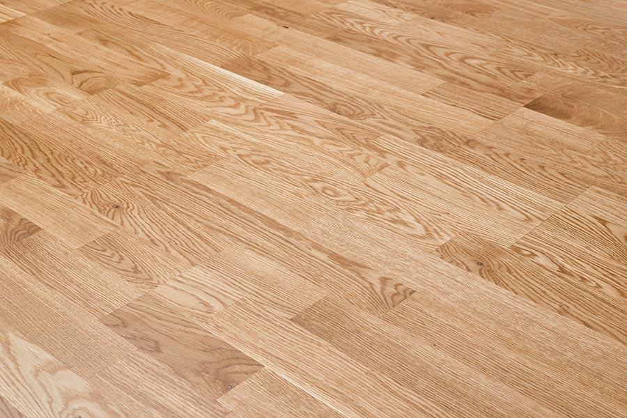 Home Choice Engineered European Rustic Oak Flooring 10mm x 207mm 3 Strip Natural Lacquered
